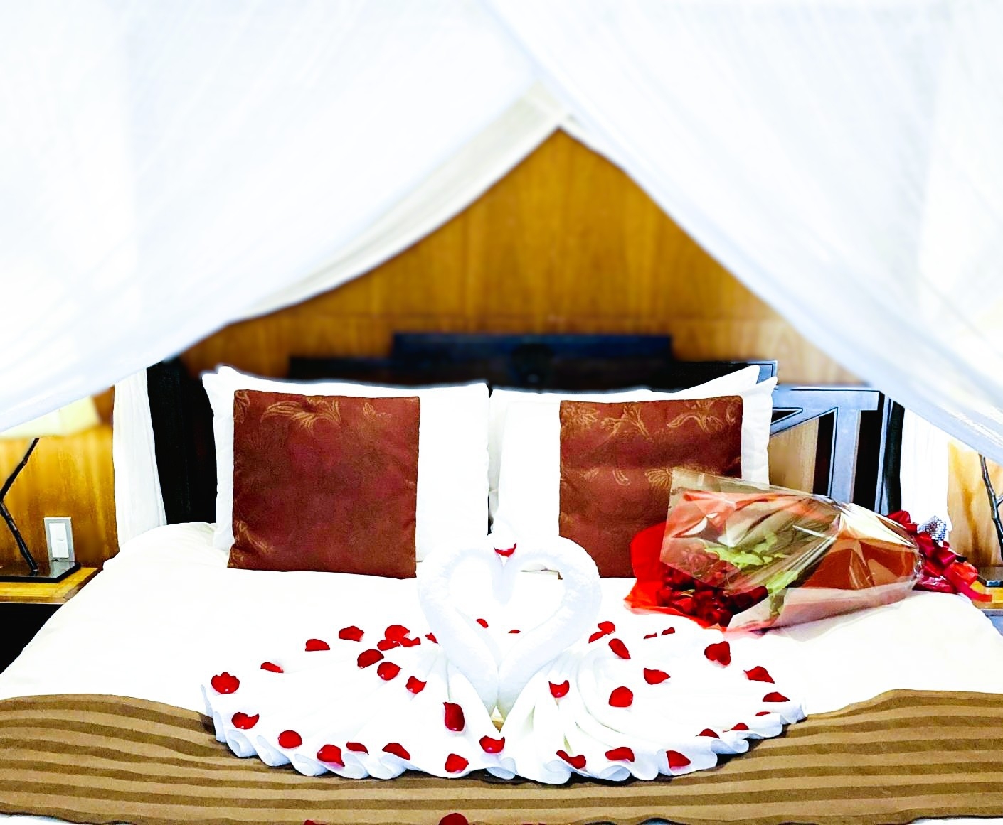 【記念日・誕生日プラン♪】ケーキ＆スパークリングハーフボトル含む6大特典の特別ステイ（2食付）