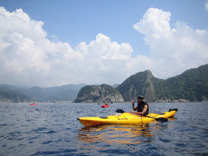 シーカヤック　美しい伊豆の海をシーカヤックを使って散策に出かけましょう