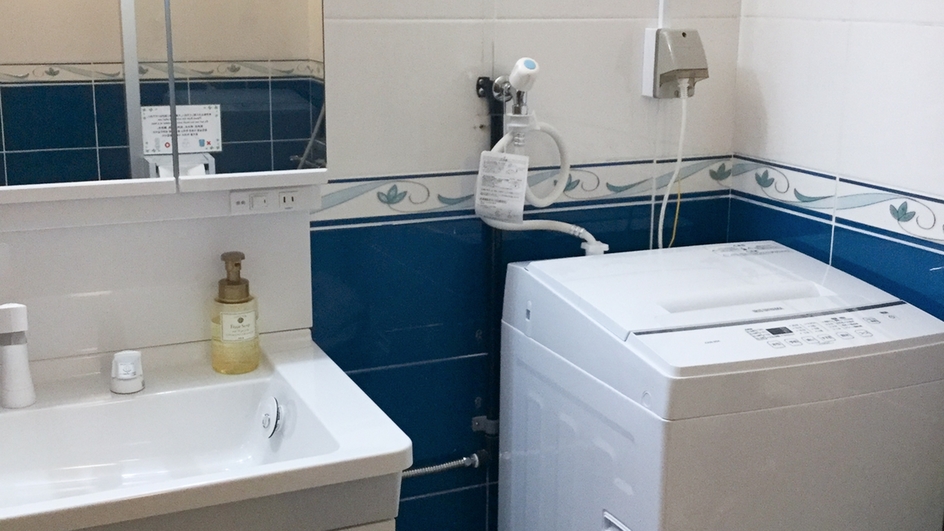 沖縄の人気スポット北谷に泊まろう！《素泊まり》