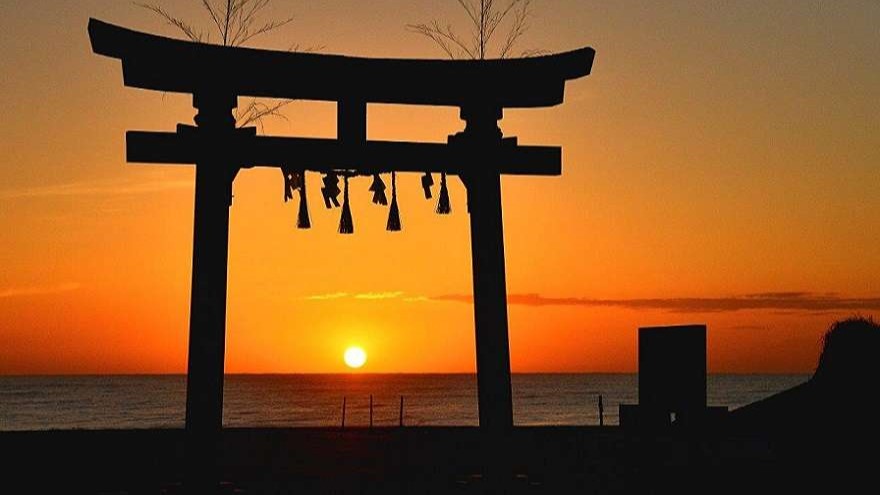 釣ケ崎海岸の鳥居