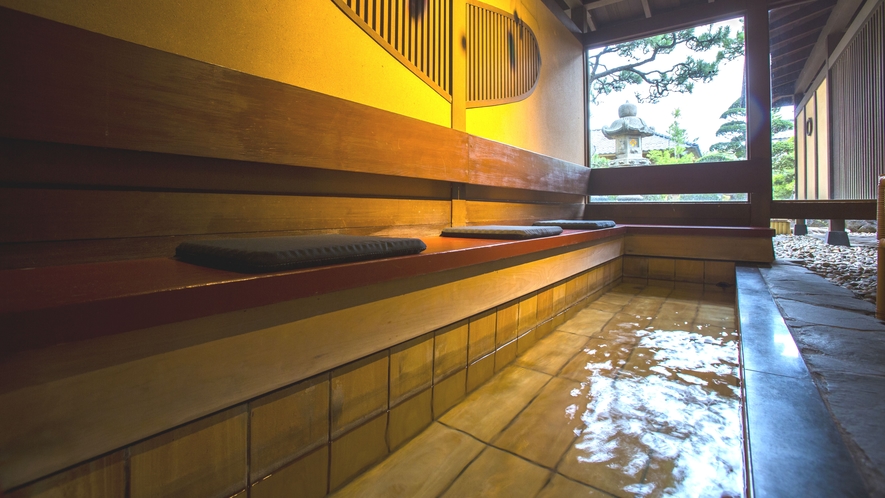 ◆【館内施設】瞑想の足湯／2023年にリニューアルオープンした足湯