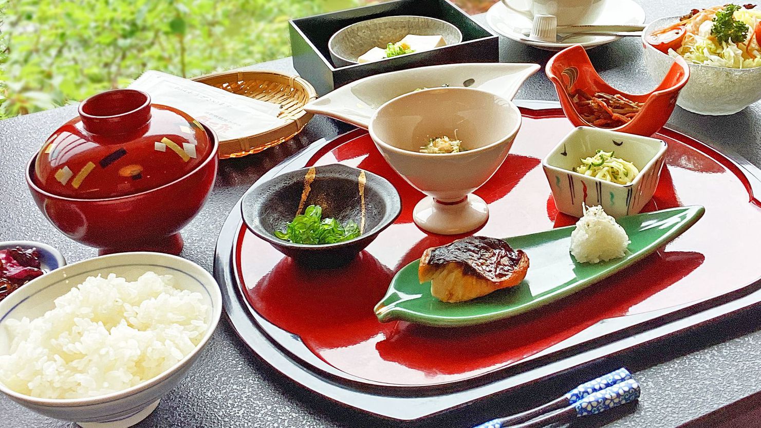 【1泊朝食】〜時間いっぱい帝釈峡を散策〜丁寧な和朝食で目覚める朝