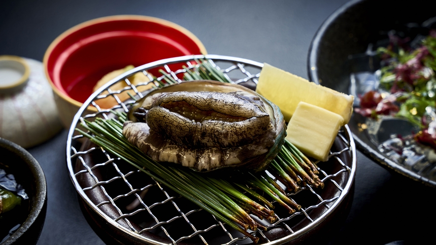 ■期間限定-タイムセール■10％OFF【遊仙会席】＜アワビ踊り焼き×北陸の幸＞特別な食の体験を。
