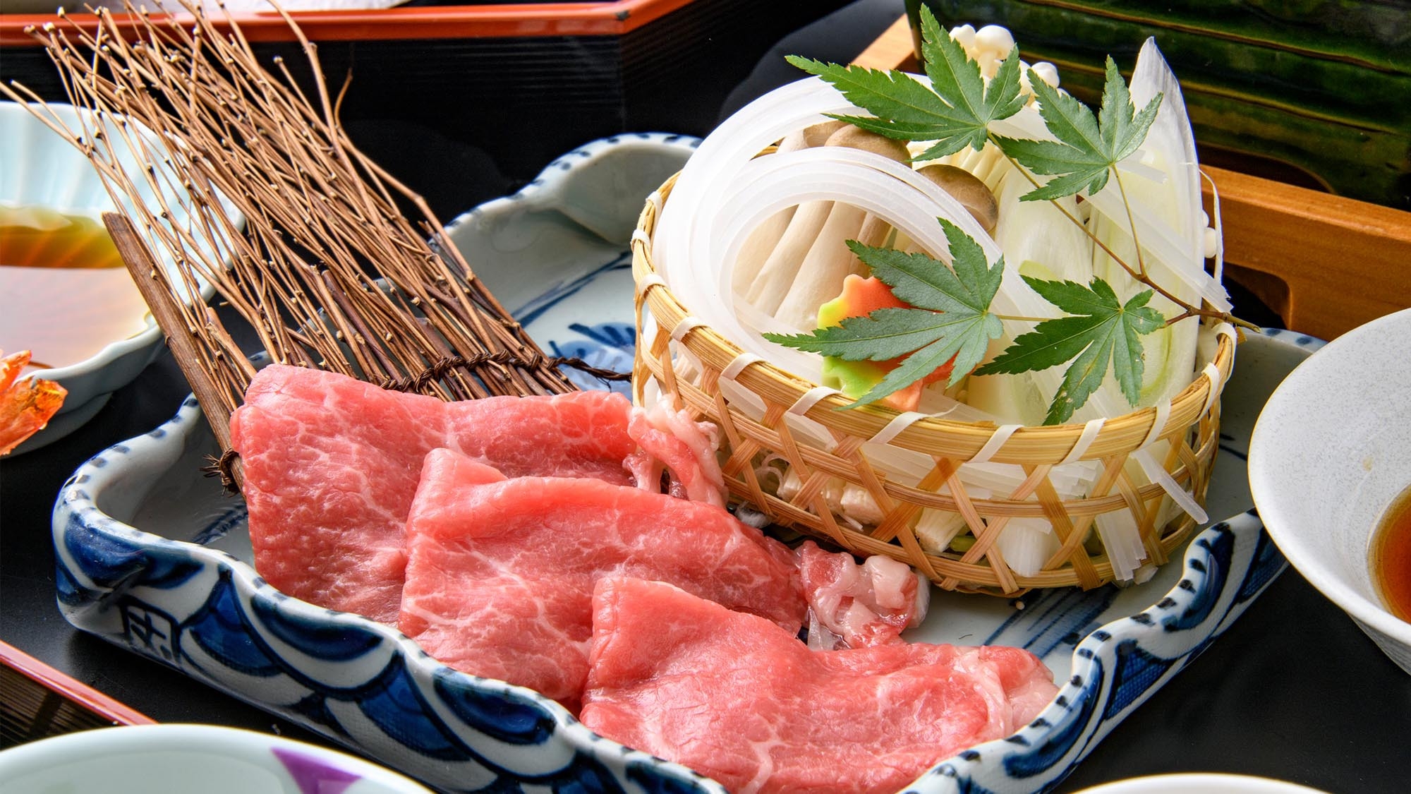 【日帰り／牛しゃぶしゃぶ鍋付昼食弁当】客室でゆったり＆温泉リフレッシュ／12時〜16時最大4時間滞在