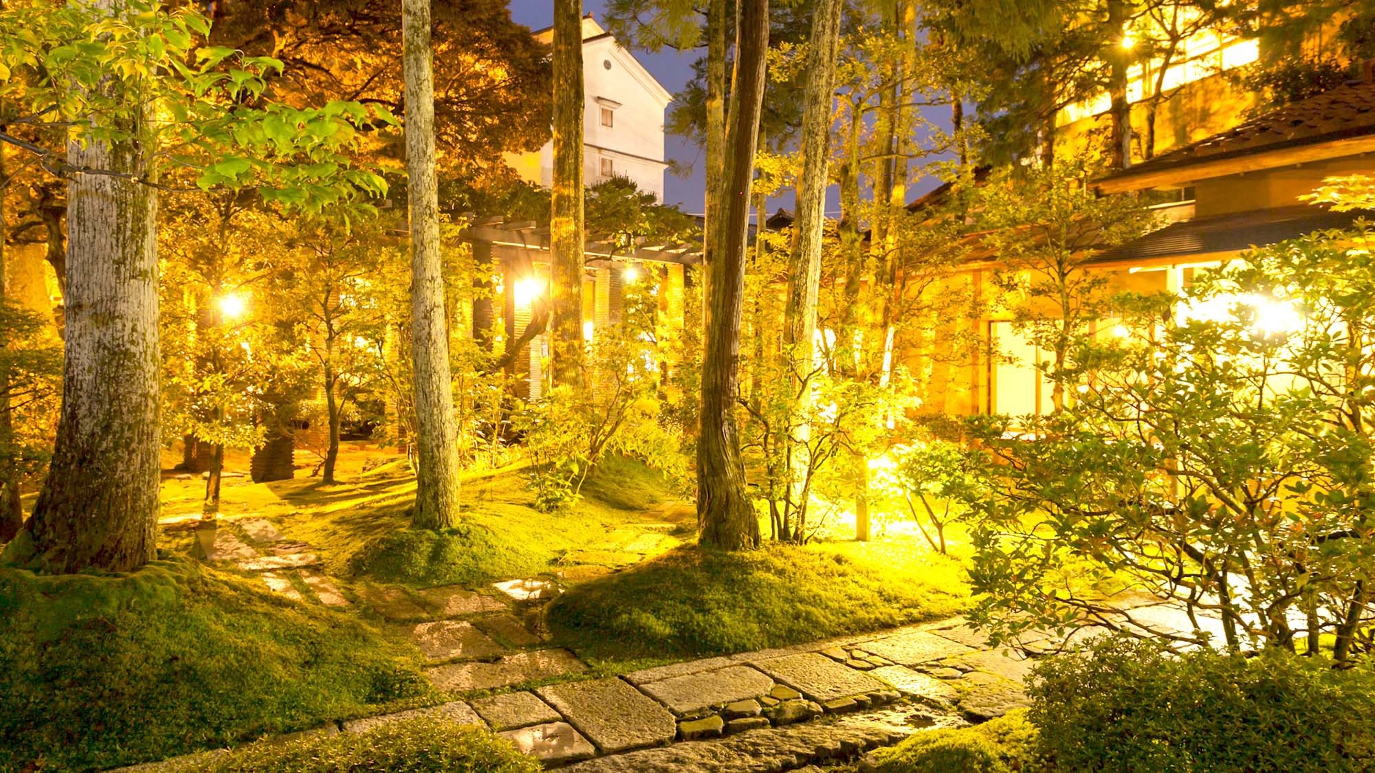 【絶景ステイ／温泉付き特別室】小堀遠州ゆかりの庭園をのぞむ贅沢客室で過ごす／11時アウト