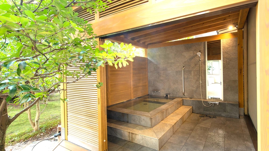 源泉かけ流し露天風呂付【秋の館・和洋特別室/養老の間】