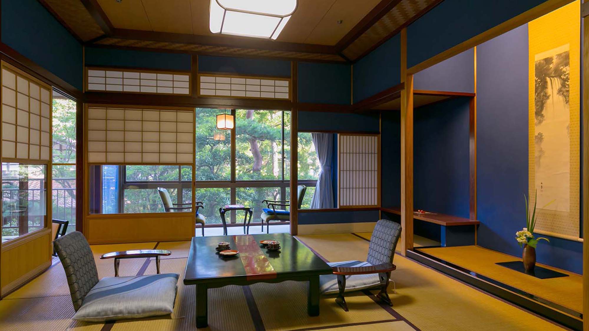 【秋の館】10帖以上の和室+広縁/当館お勧めの寛ぎ和室