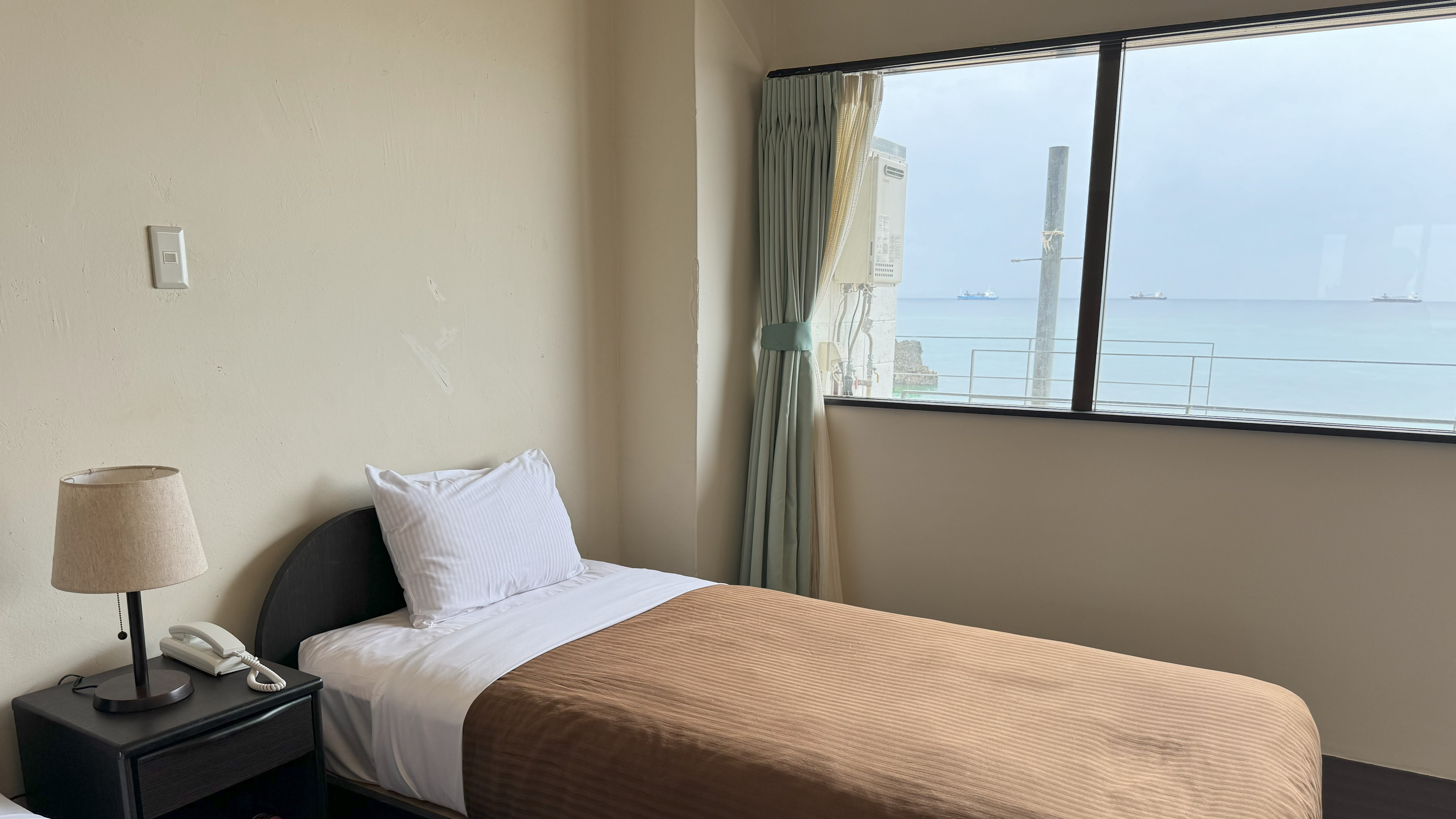 [ホテル棟]　洋室オーシャンビュー１-３のお部屋　2024.3