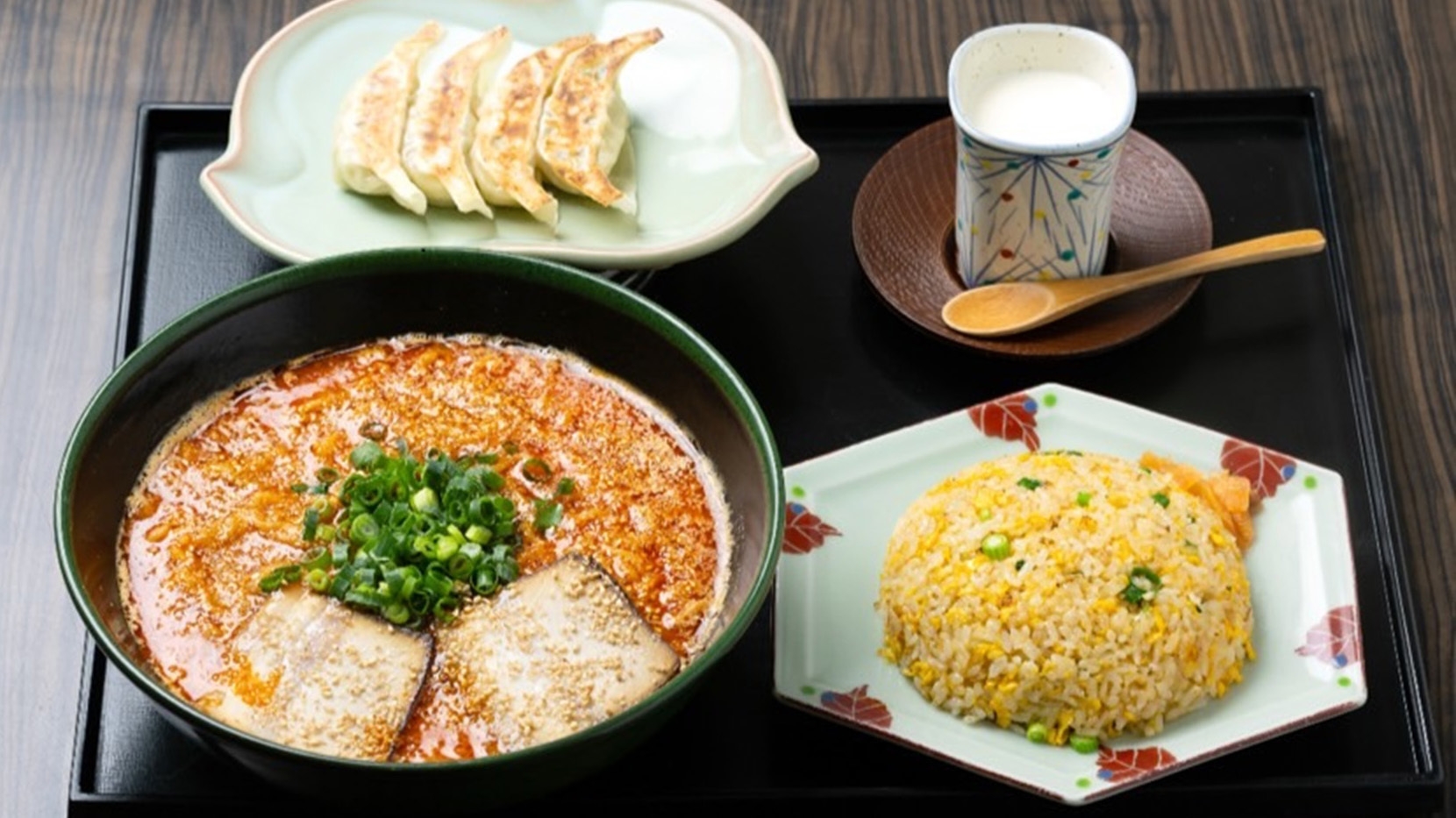 【1泊夕食】お好きなラーメンをチョイス！「ラーメンごくまる」夕食セット付きプラン