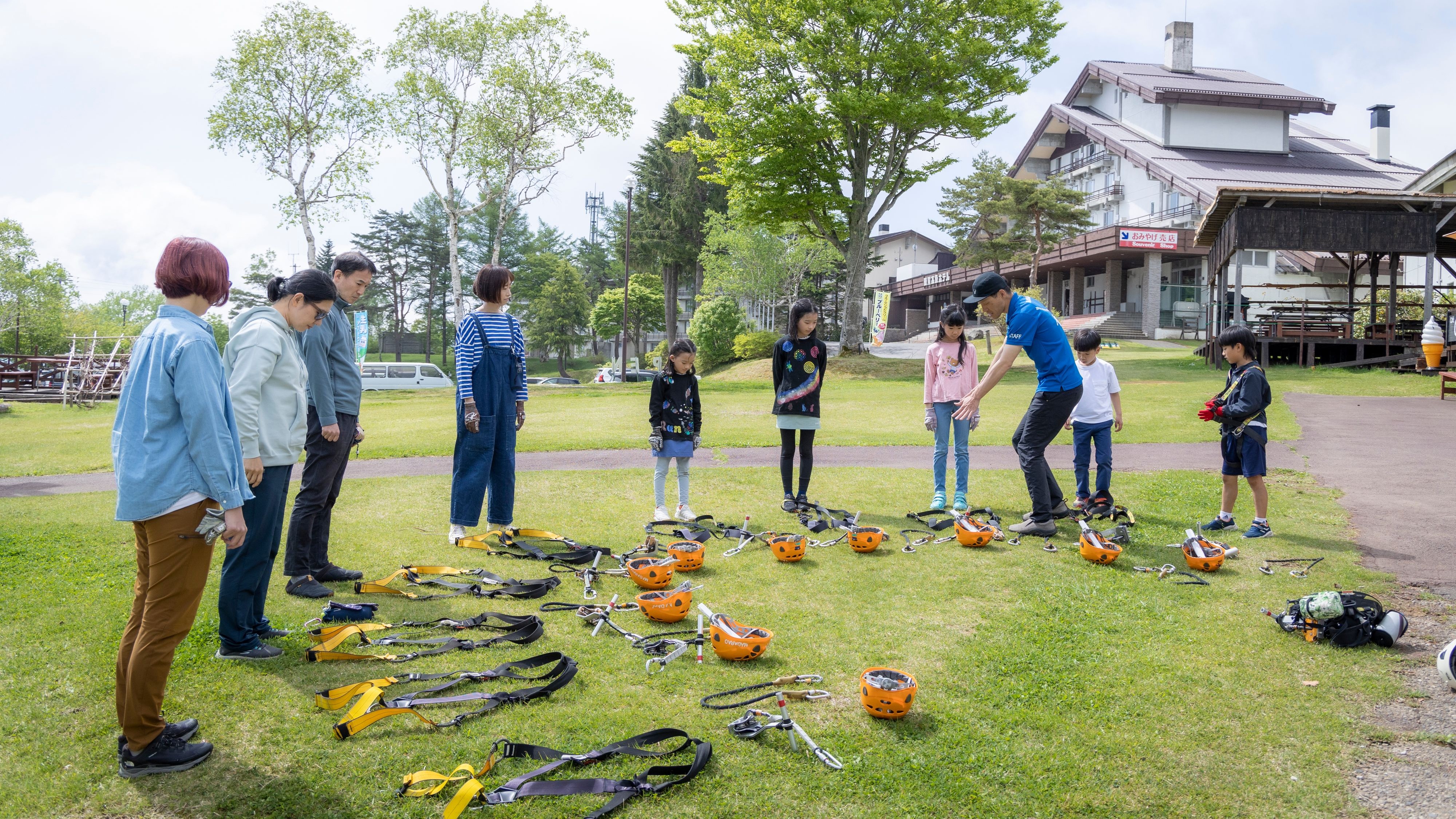 10名前後でツアー形式