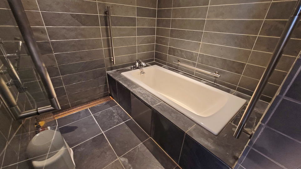 【ペット不可/茜】プライベートデッキ付き和洋特別室