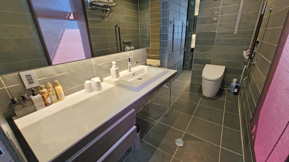 【ペット不可/茜】プライベートデッキ付き和洋特別室