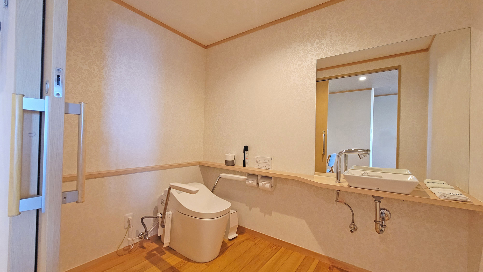 【ペット不可／星灯り】温泉露天風呂付き和洋室（バリアフリー）