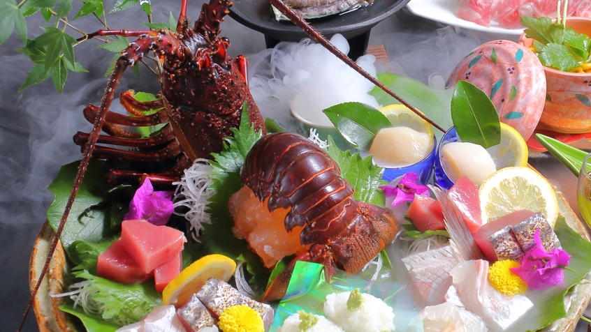 ☆【1泊2食付】南紀の味覚を満喫！伊勢海老+熊野牛+アワビetc質を重視 華兆「かちょう」