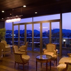 【GWは維新の萩旅♪】河畔のゆったり夕景と世界遺産の町並み散策＆旬の味覚。三拍子揃った休日を。