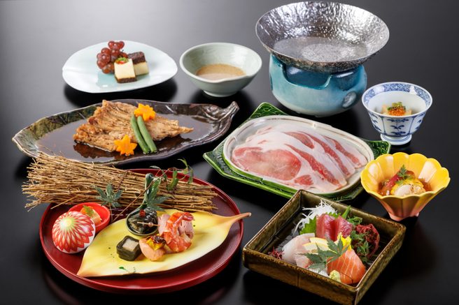 【春夏秋冬】茨城の季節の食材を心ゆくまで味わう逸品「二ツ島会席」◆波音と海景、贅沢な安らぎの時間を