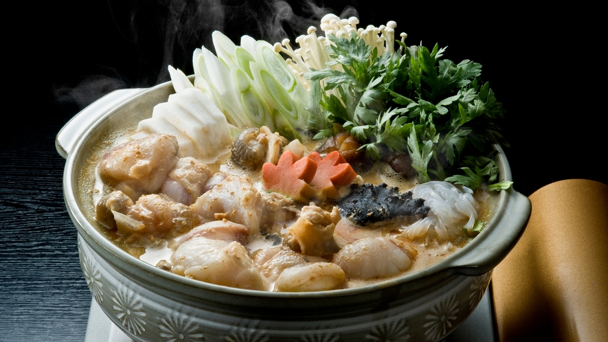 茨城が誇る冬の名物「あんこう鍋」常磐沖産の新鮮なあんこう使用のあん肝たっぷり味噌ベースのお鍋です。