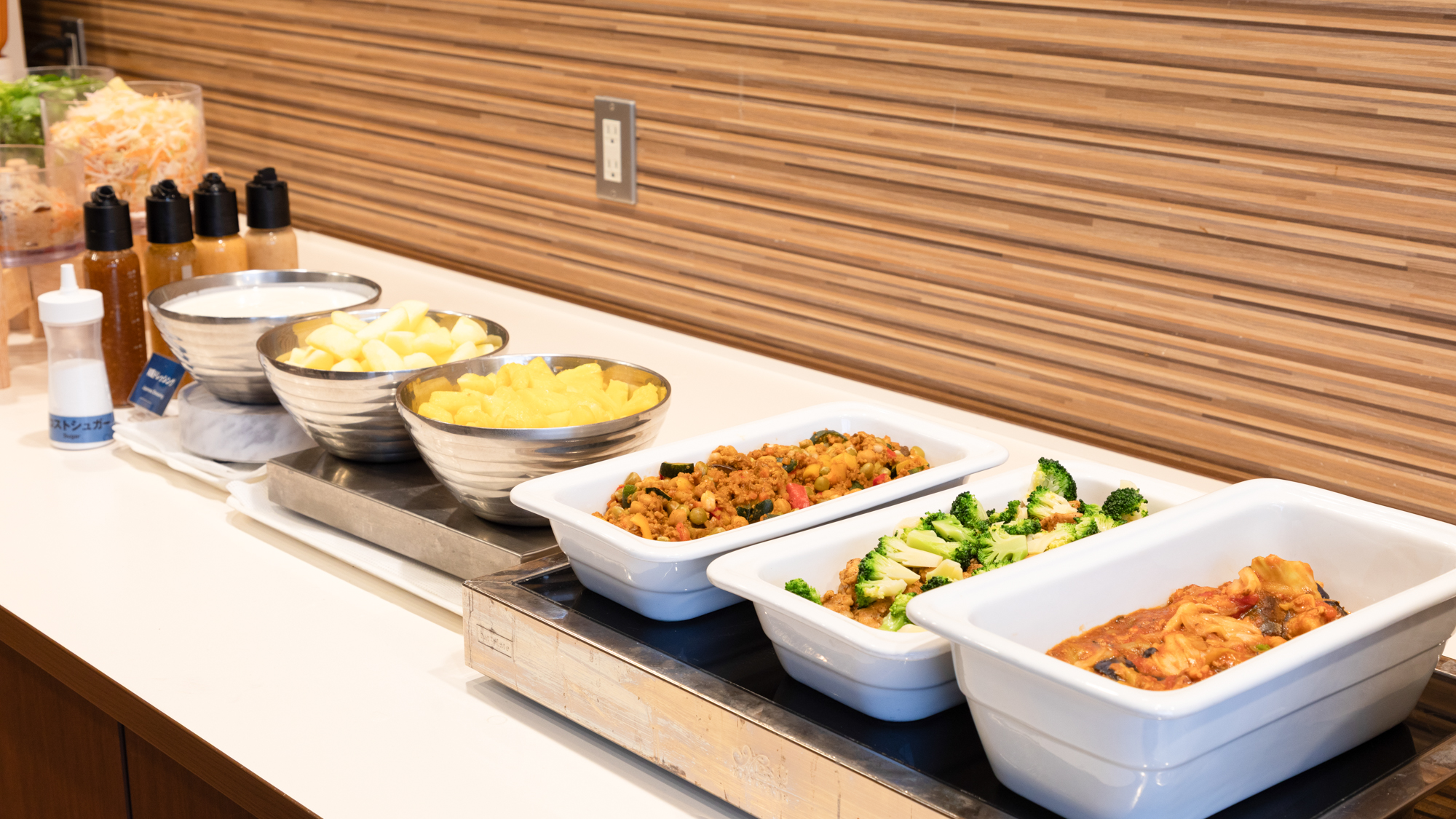 【無料朝食サービス】おかず提供イメージ