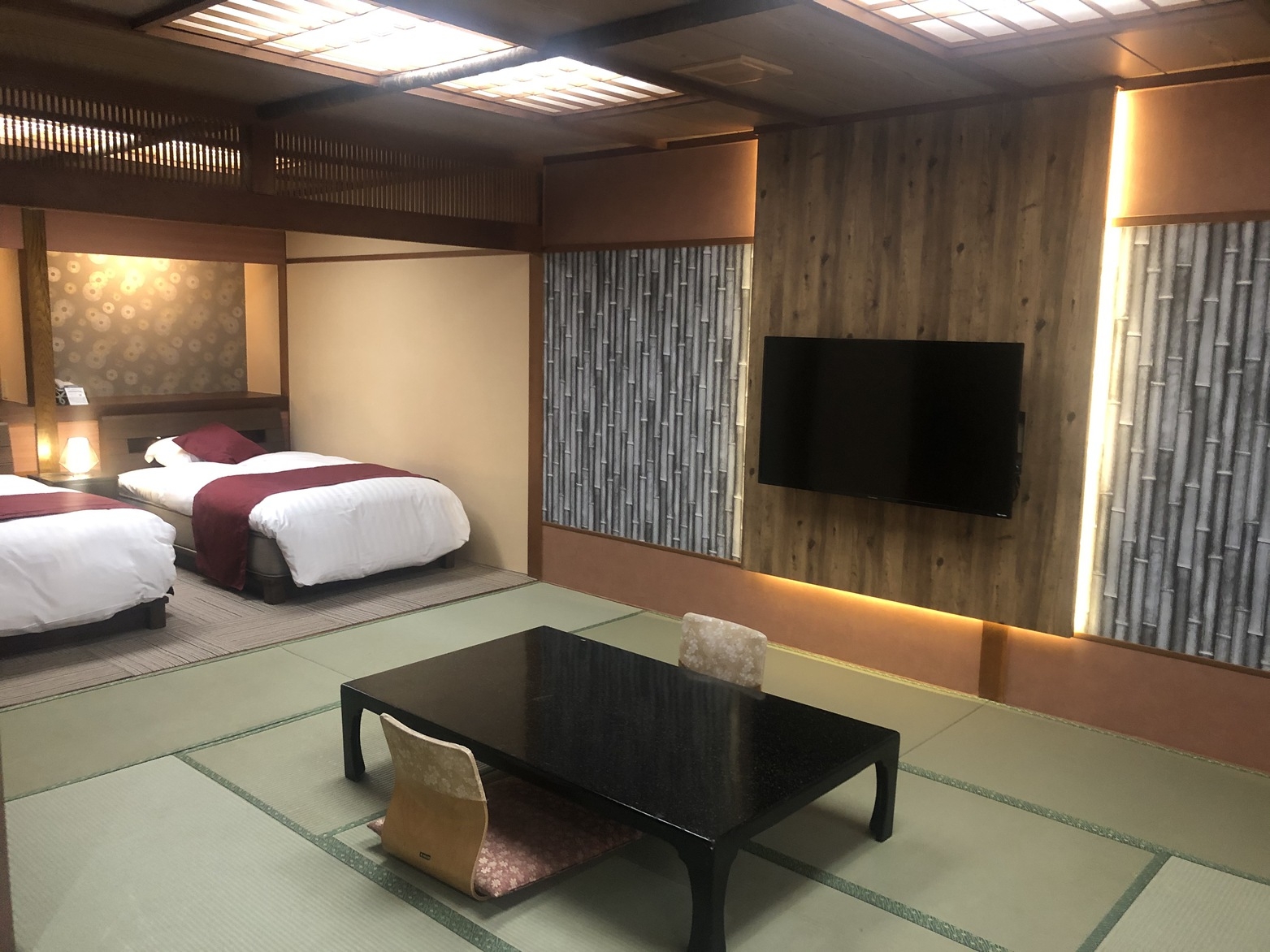スーペリアルーム和洋室【ベッド２台・大型TV完備・ペット可】