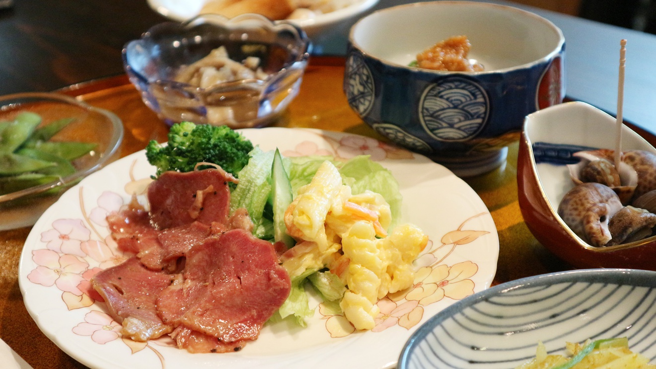 ★現金特価★【夕食のみ】朝食なしで朝の時間は自由に！夕食は手作り和洋膳♪