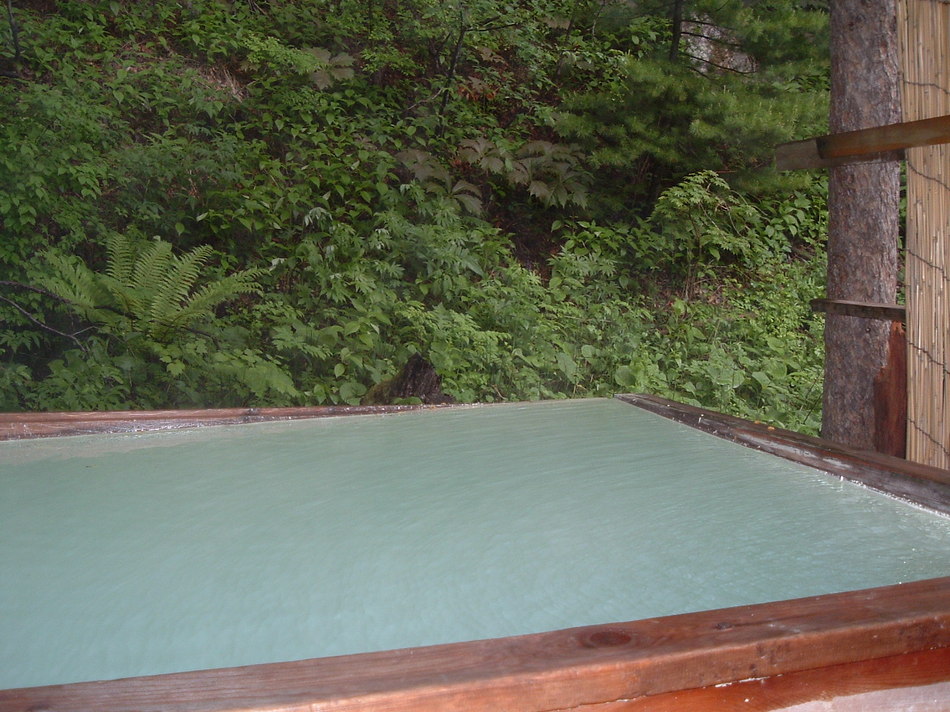 Open-air bath