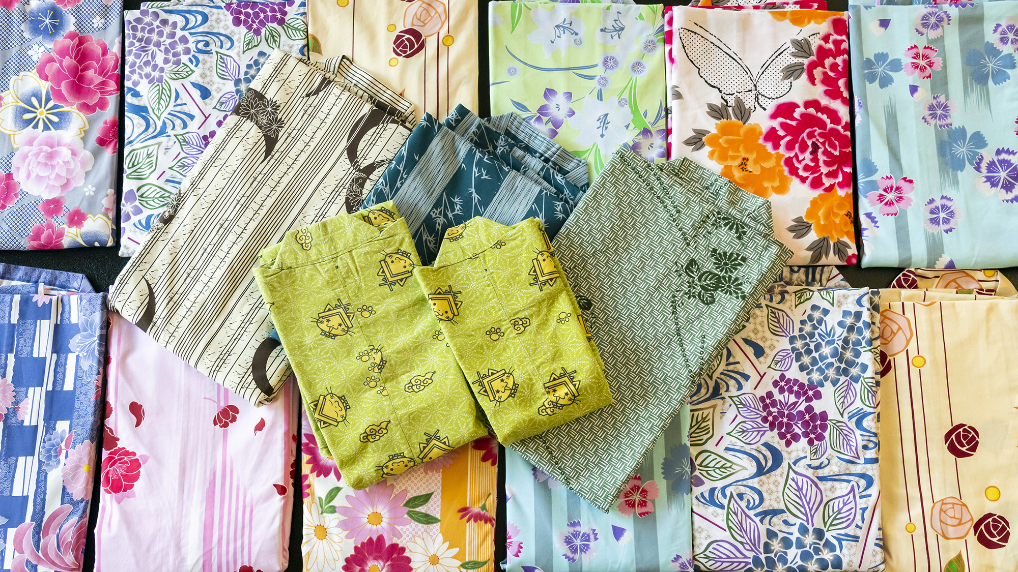 色浴衣の貸し出しを行っております。