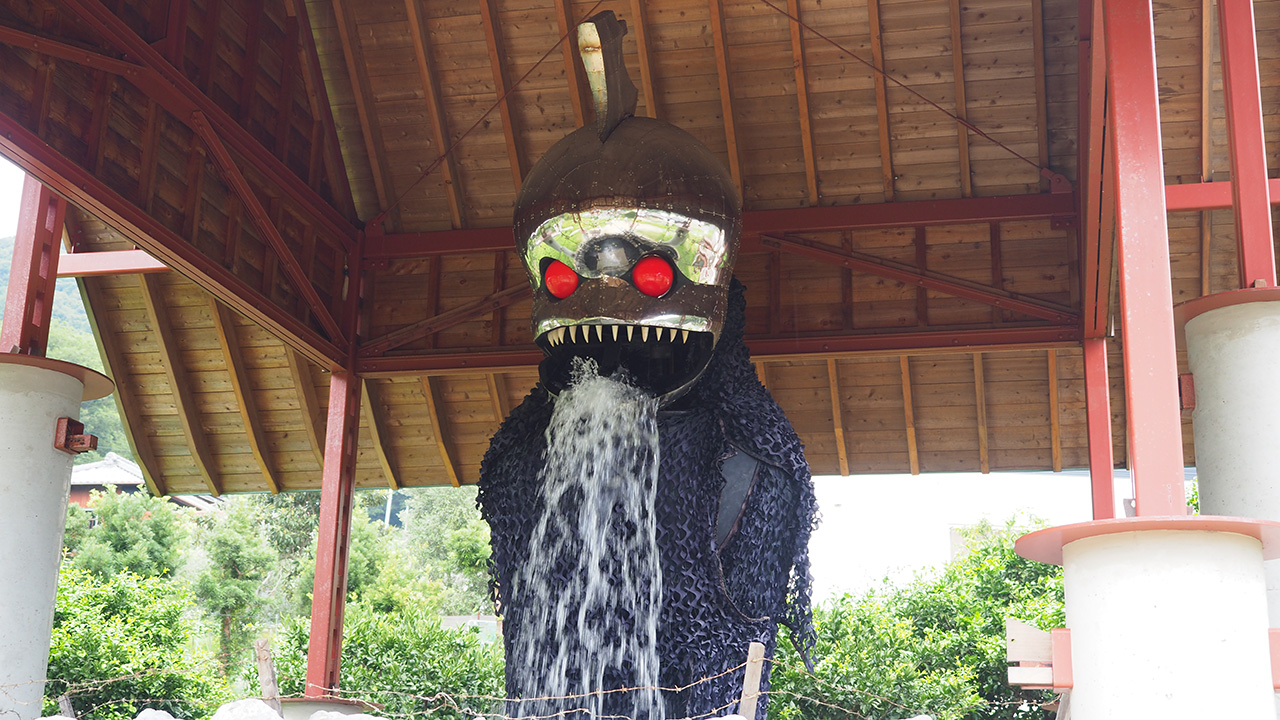 瀬戸内国際芸術祭作品 『アンガー・フロム・ザ・ボトム 美井戸神社』＠坂手