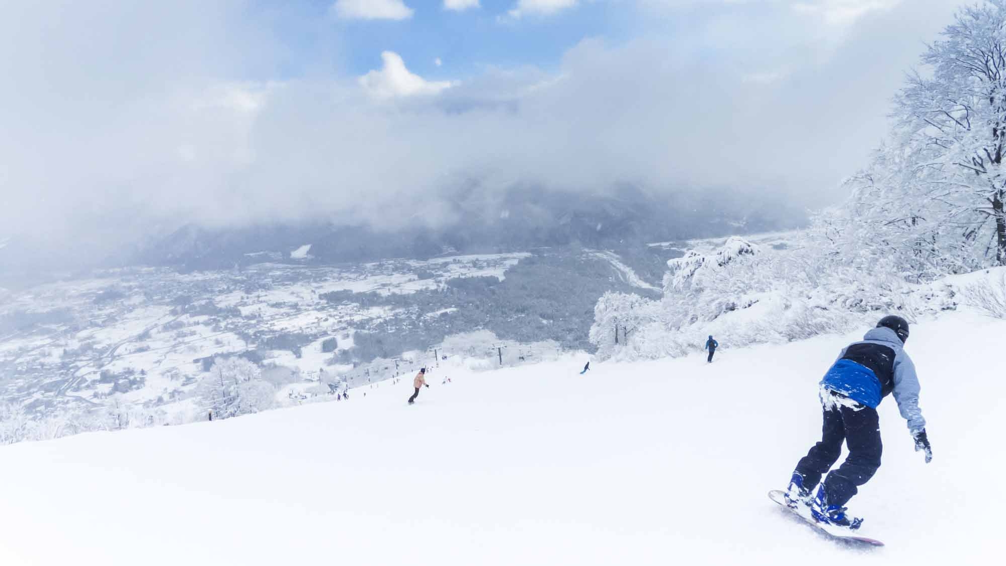 【春SALE】徒歩０分のゲレンデ直結ホテルでスキー＆スノボ三昧♪【２食付】