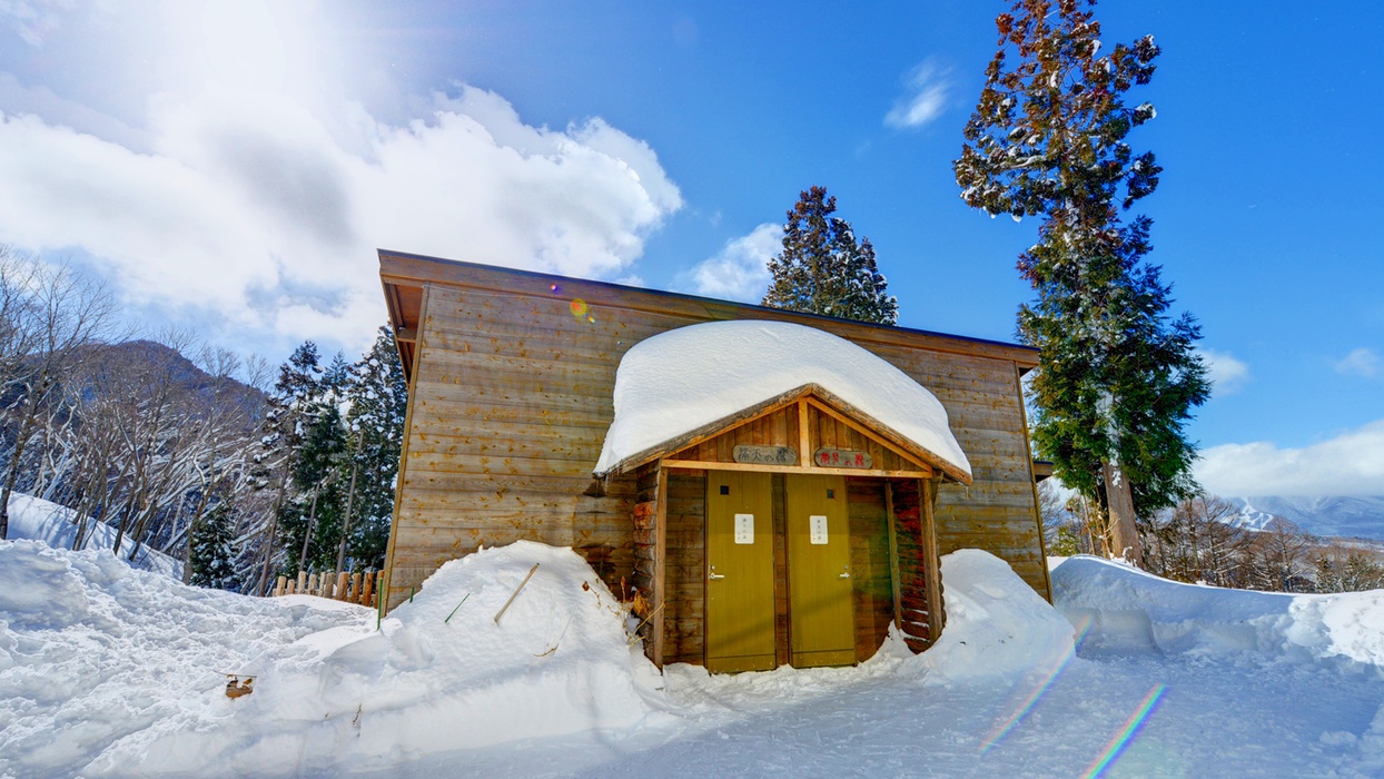 【朝食付】最終チェックイン22時！リフト乗り場徒歩0分のゲレンデ直結の宿でぶらりスキー＆スノボ満喫