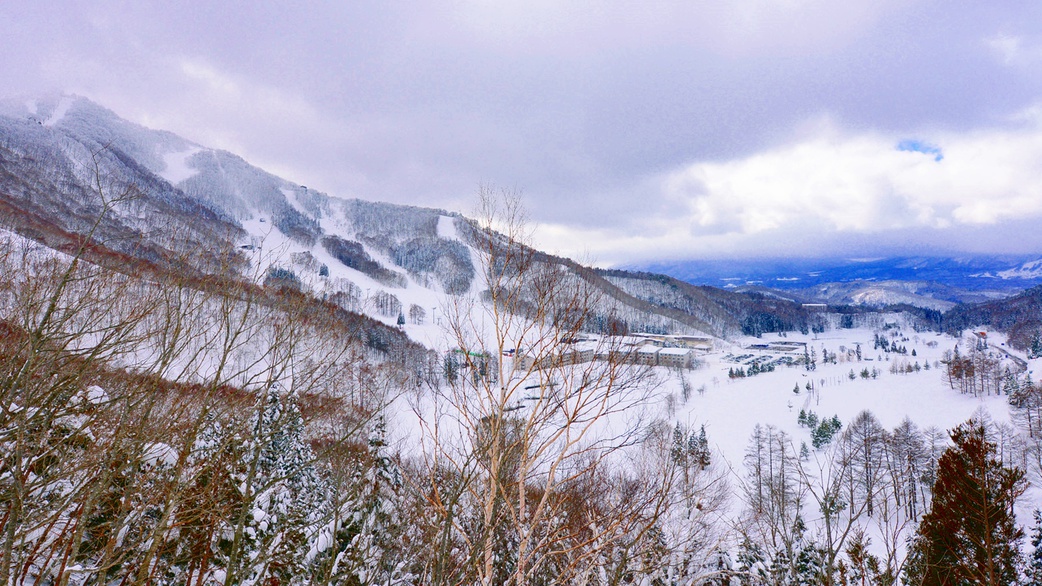 【素泊まり】チェックイン22時までOK！ゲレンデ直結！リフト乗り場徒歩0分！レンタルショップ併設！