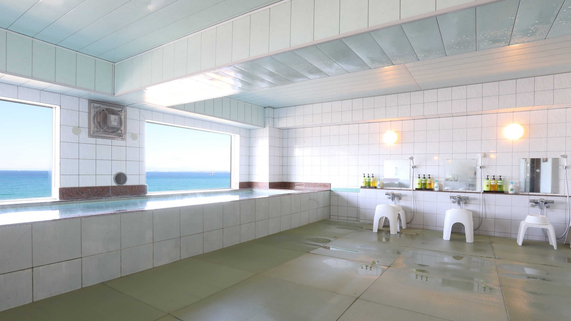 【楽天スーパーSALE】【地上40ｍの展望温泉】コンドミニアムホテルで自炊＆リラックス♪（素泊まり）