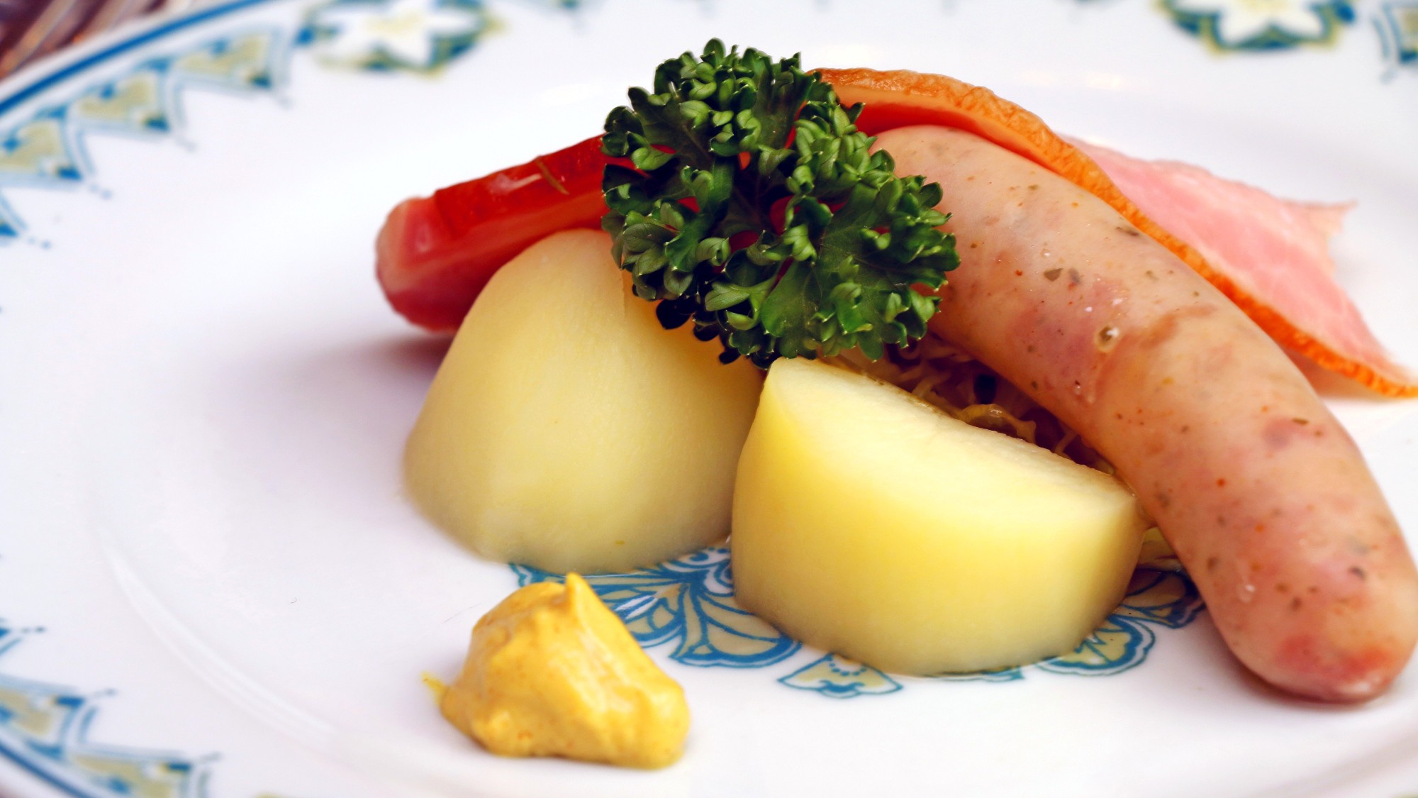 ◆夕食、お料理一例　自家栽培の無農薬野菜、安全な食材を使用しております。