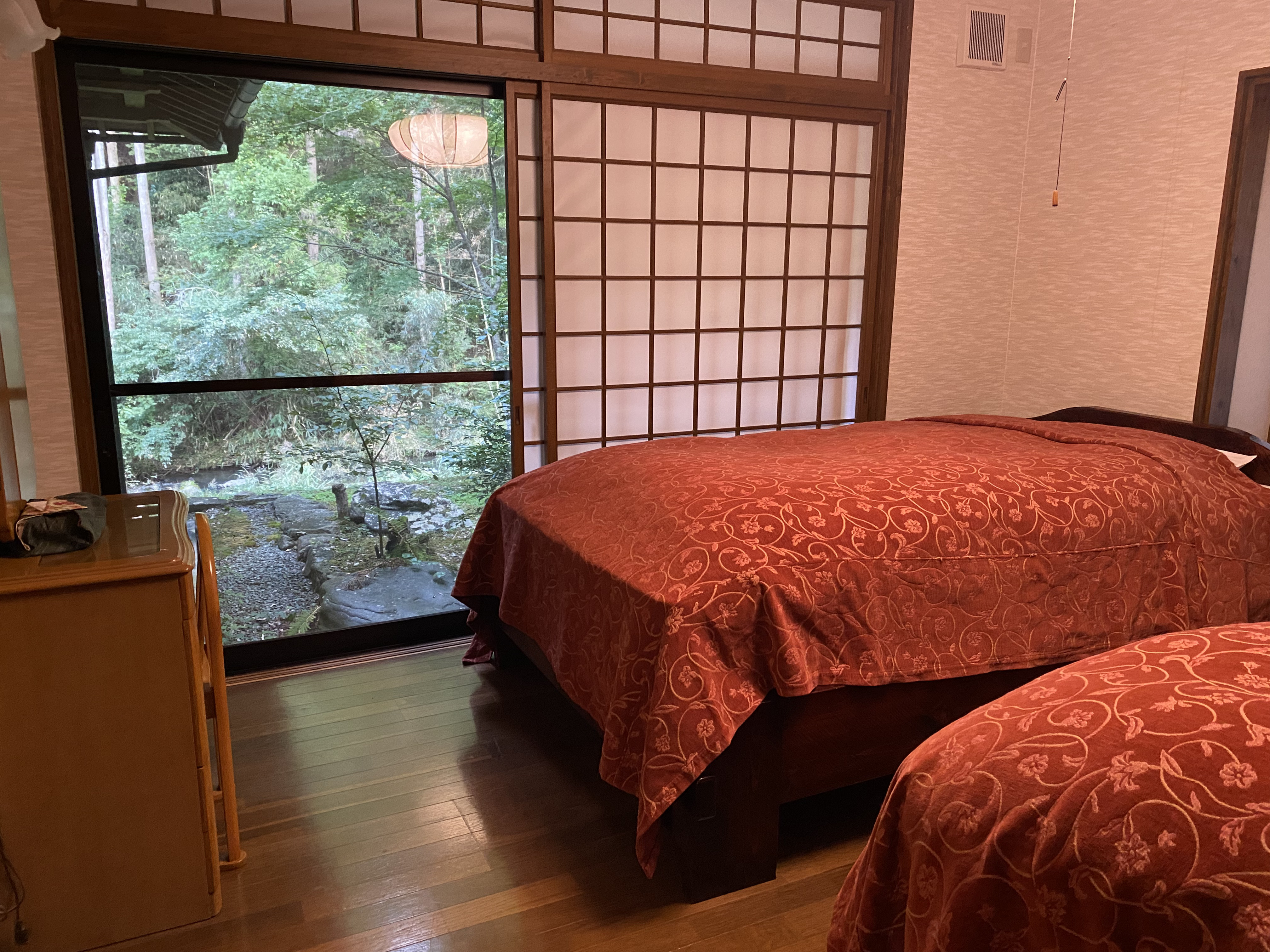 【離れ_特別室】和室・リビング・寝室・露天岩風呂（渓流沿い）