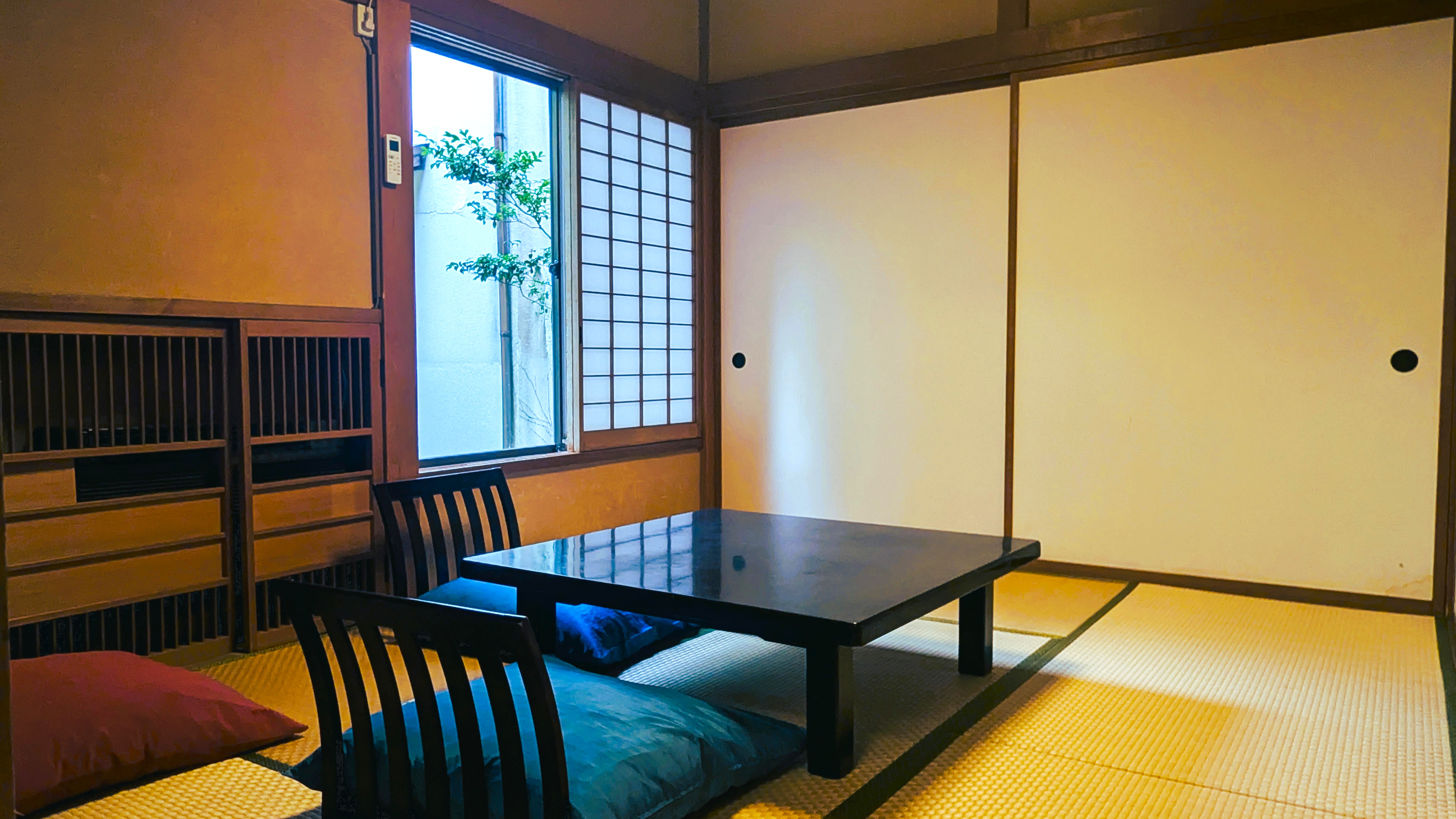 【露天風呂付き客室】「桃山」次の間のお部屋