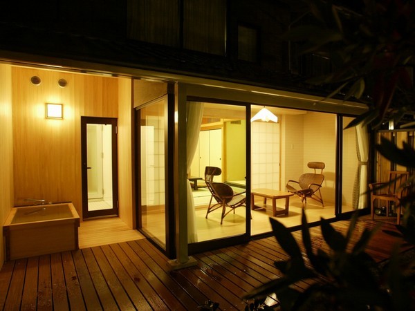 [Room with open-air bath (example)] 1
