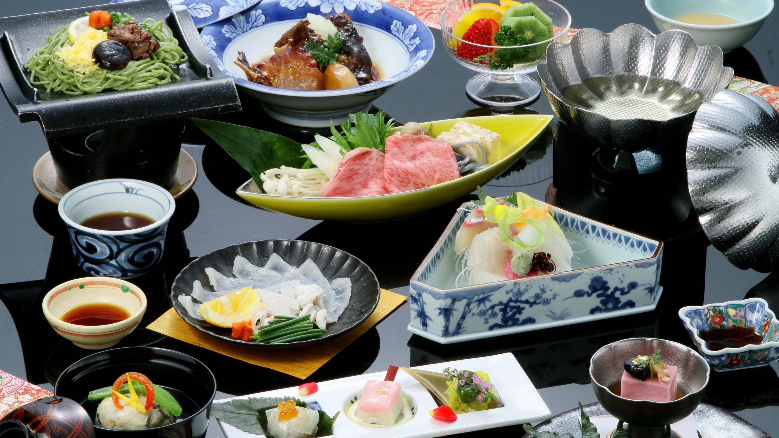 【萩の七彩会席】長萩名物「瓦そば」、「黒毛和牛しゃぶしゃぶ」、「ふく刺し」を中心とした七品のお品書き