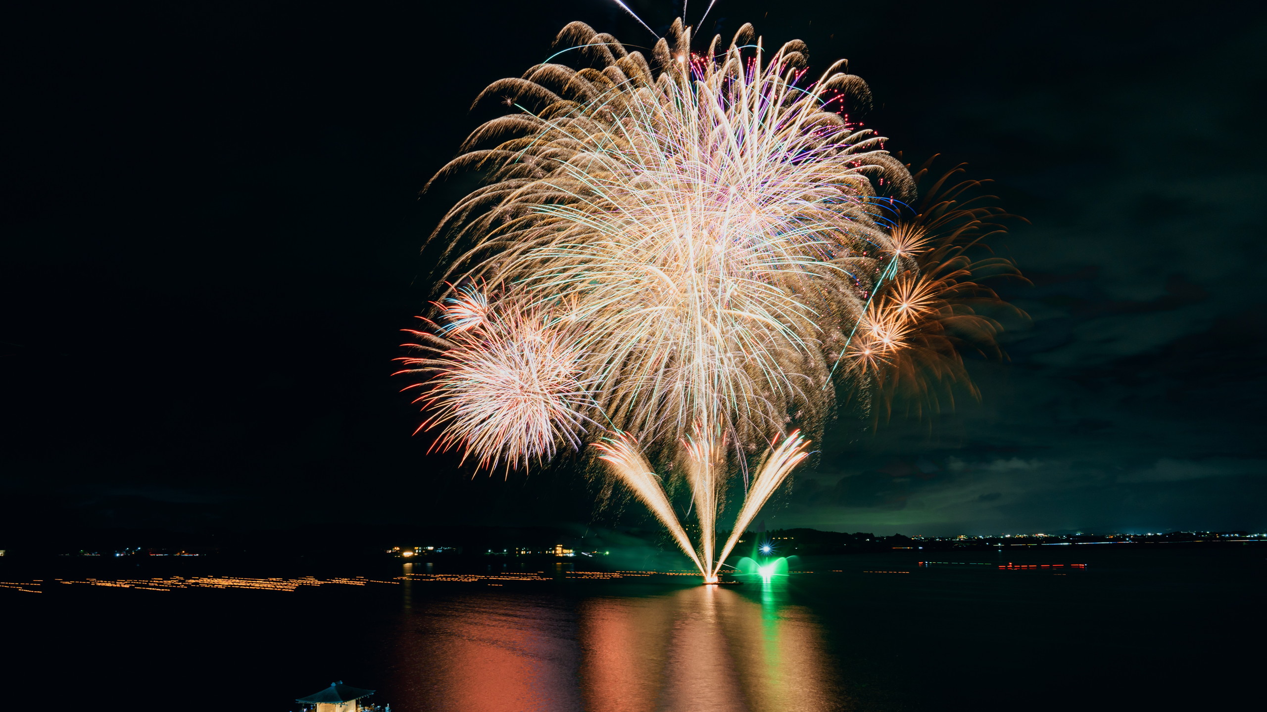 【景観】納涼花火祭り（8月）