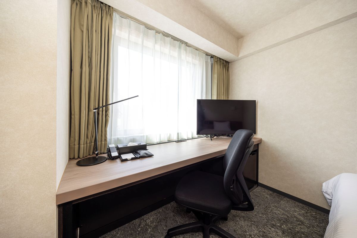 スタンダードシングル/ダブルルームデスク