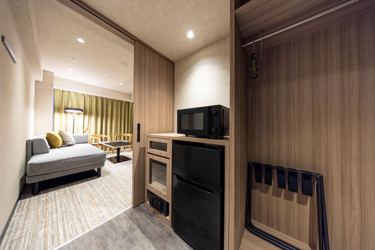 プレミアムツイン/トリプルルームクローゼット