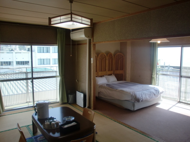 Contoh kamar