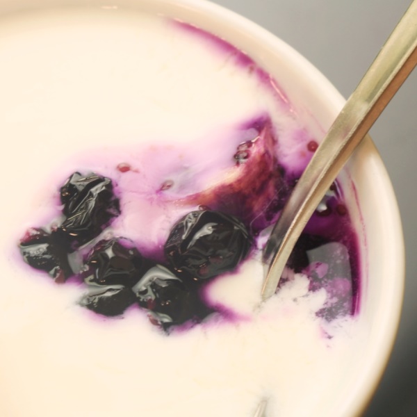 朝食にお出ししているヨーグルトになります