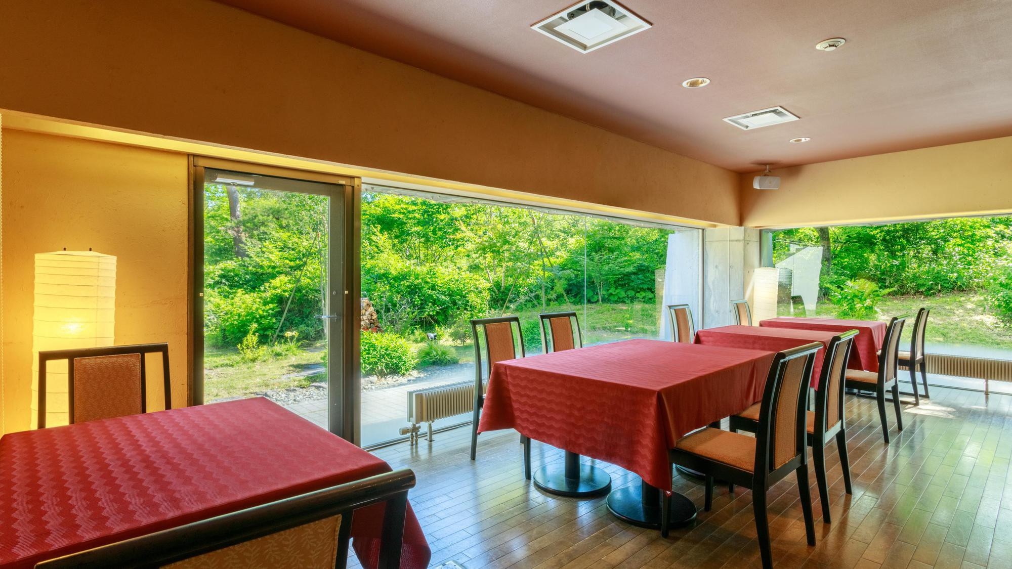 【1泊朝食付】和と洋から選べる！ホテルで優雅な朝食を