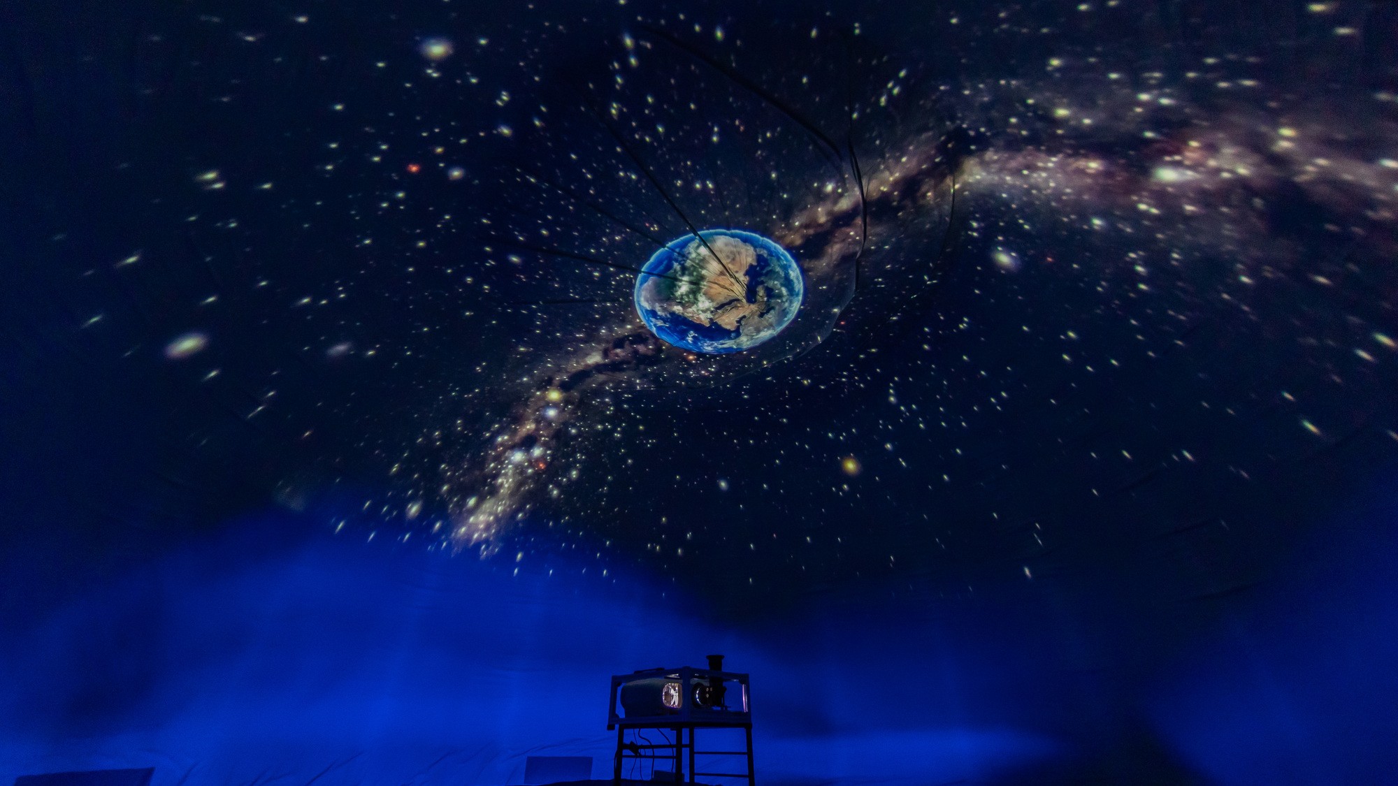 プラネタリウム（エアドーム式）