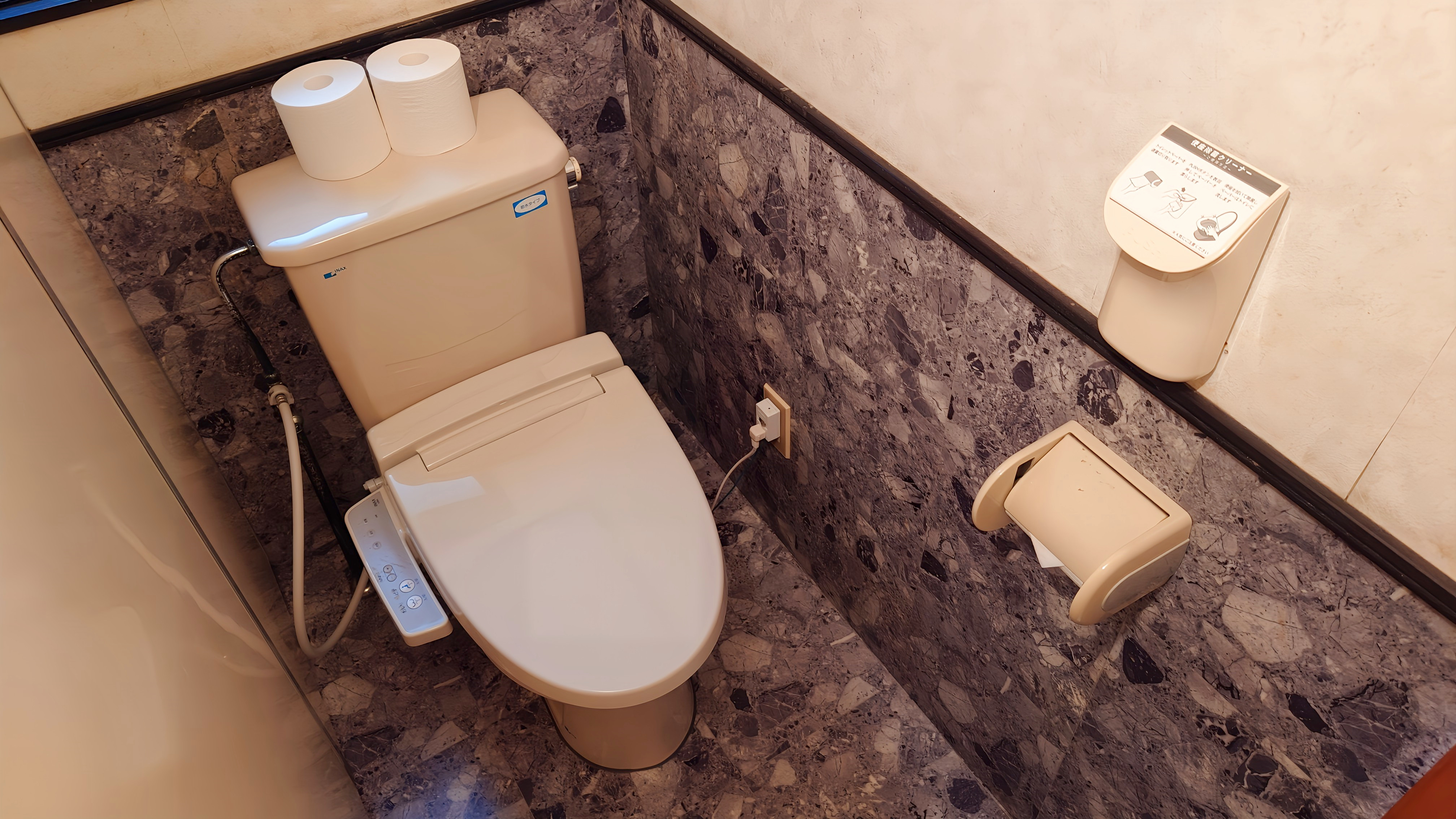 男女別共用トイレ<洋式>