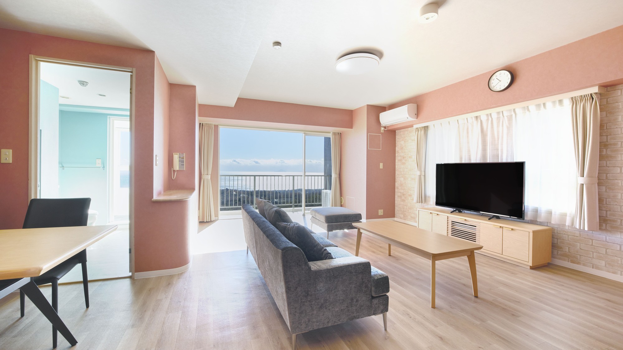 コーナービスタバススイート（3LDK）