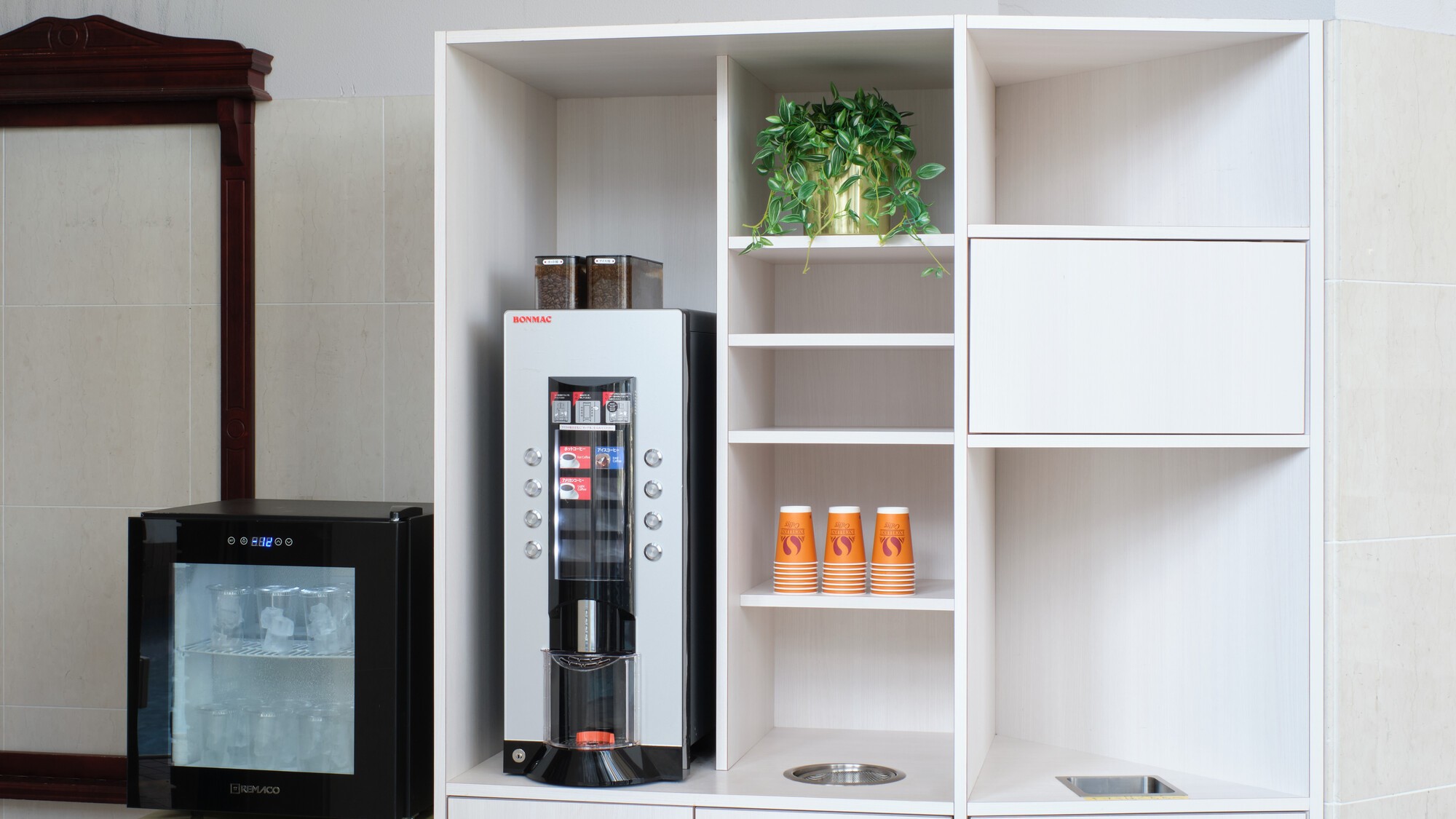 コーヒーマシン（無料）