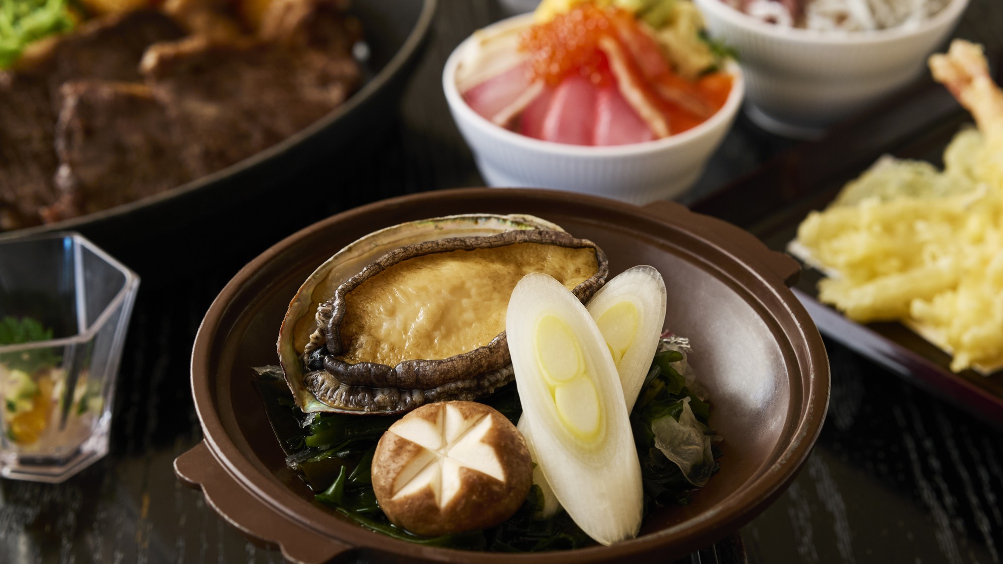 一品料理（秋：鮑の酒蒸し）