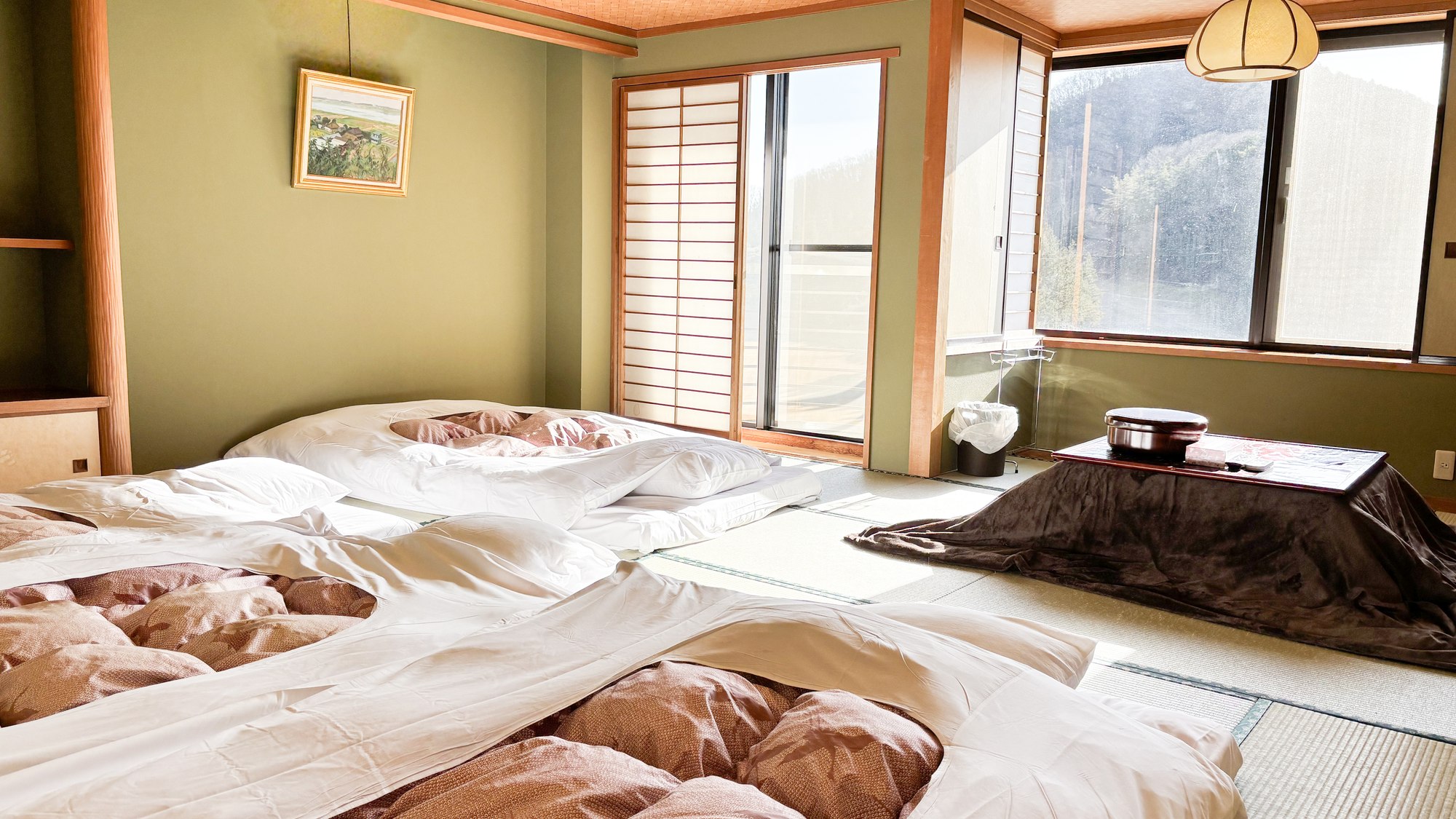 ・【和室】お部屋からはゴルフコースを見ることが出来ます