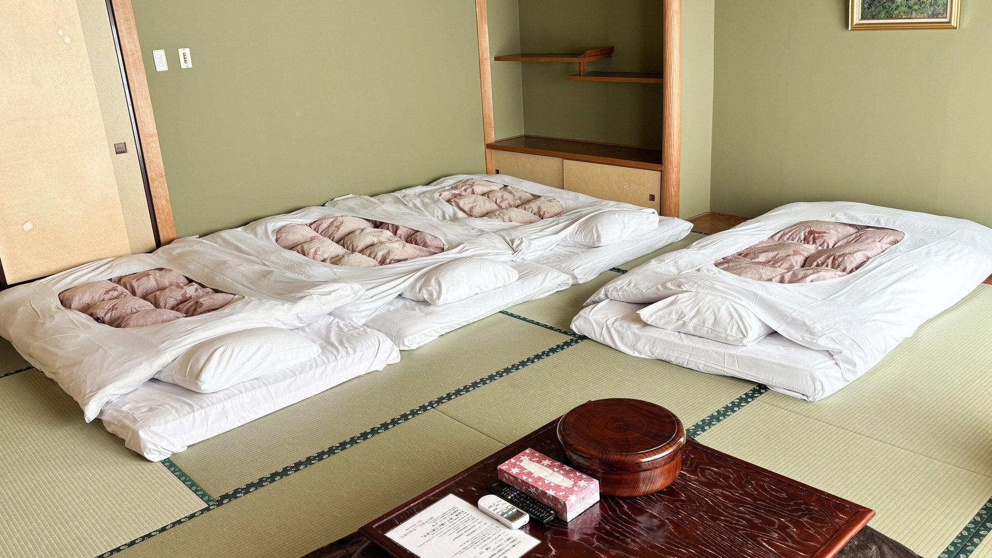 ・【和室】14.5畳 無料Wi-Fi バス・トイレ付で掘りごたつ付きのお部屋です