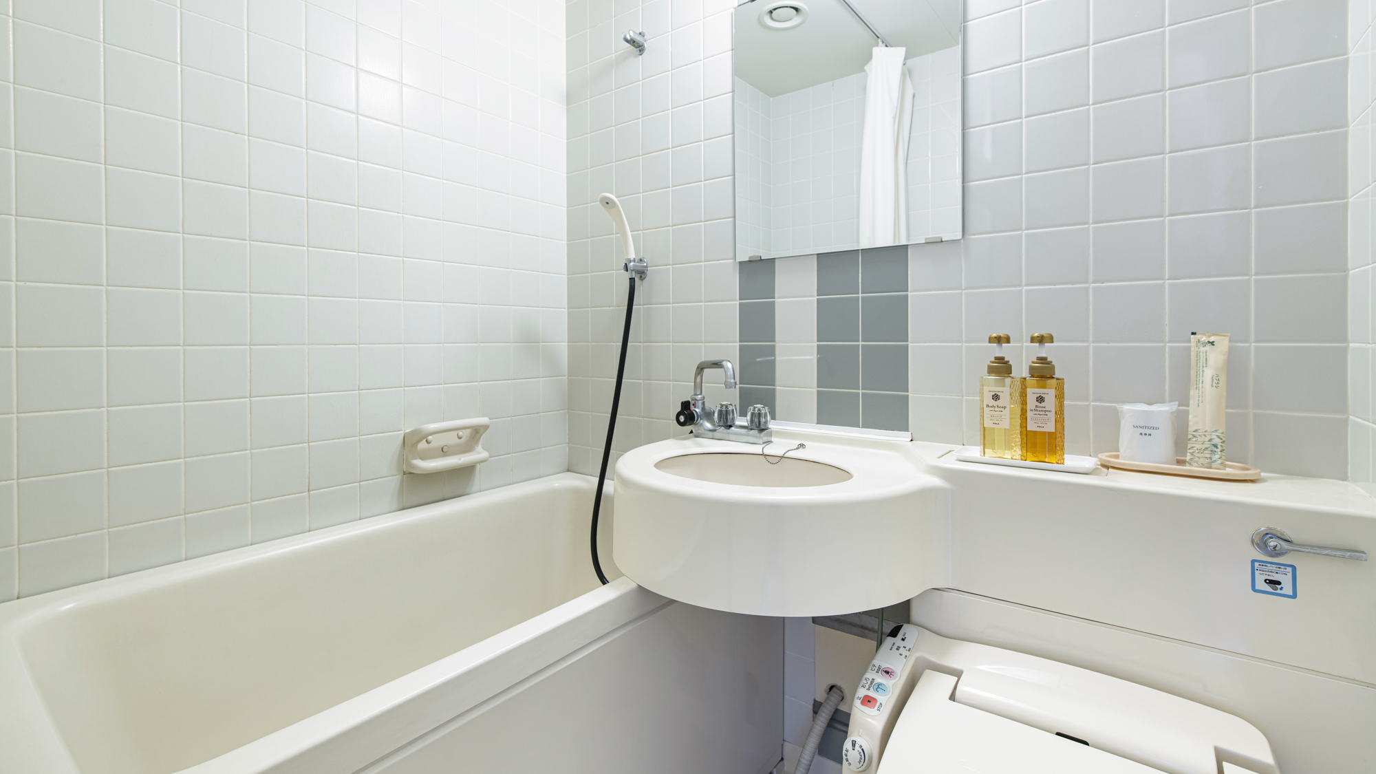 *洋室部屋のユニットバス